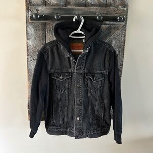 Men's Levi's Jean Jacket Faded Black Wash with Black Sweatshirt Sleeves & Hood